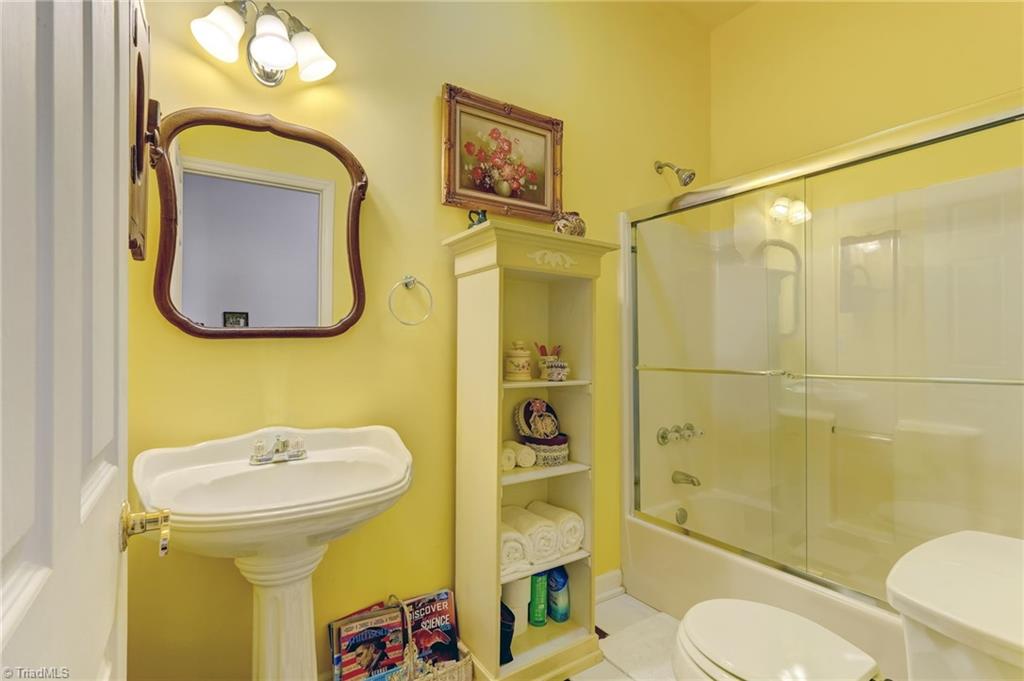 226 Settle Street Property Photo 22