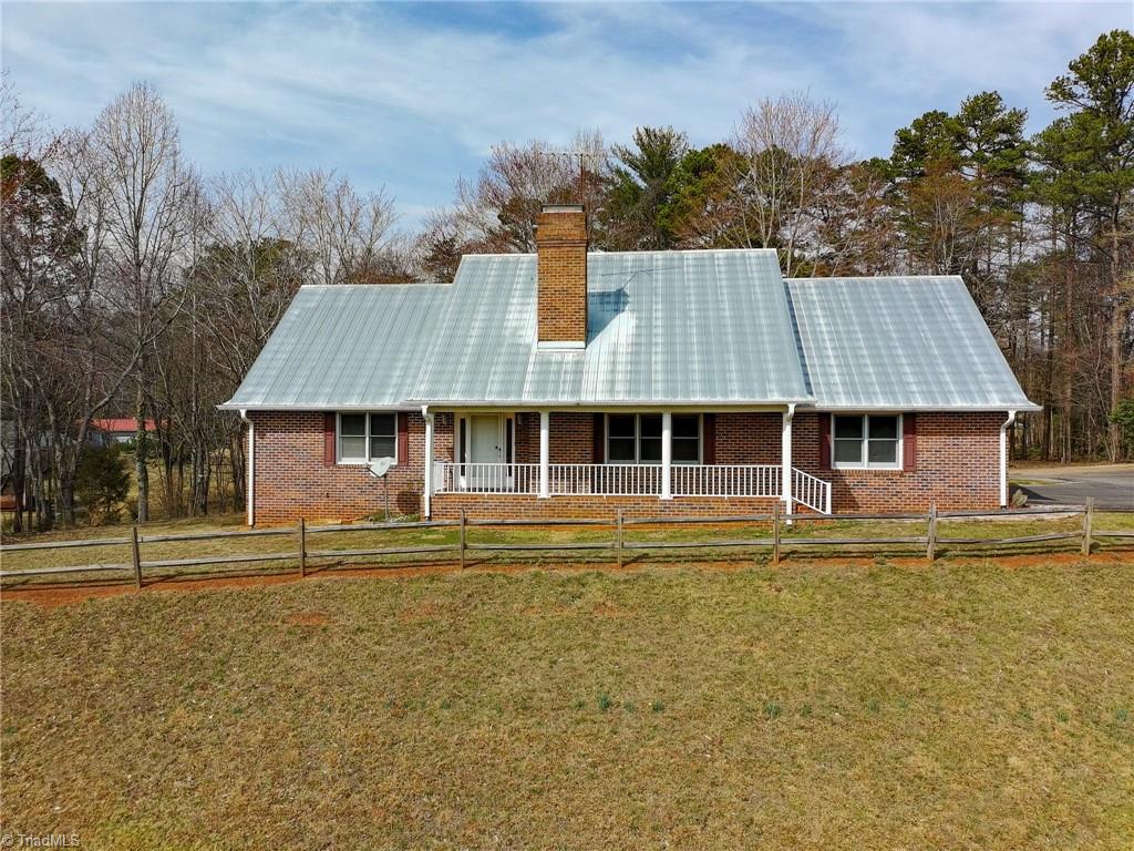 120 Skyline Drive Property Photo 2