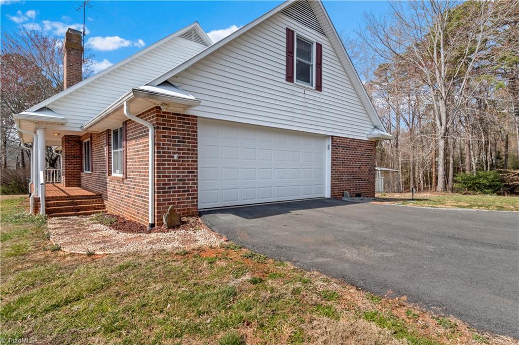 120 Skyline Drive Property Photo 8