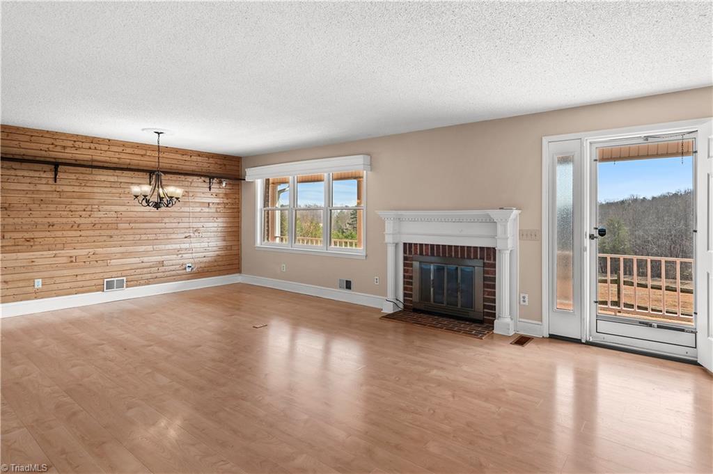 120 Skyline Drive Property Photo 14