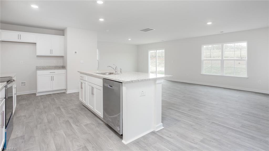 6669 Capstone Court Property Photo 4