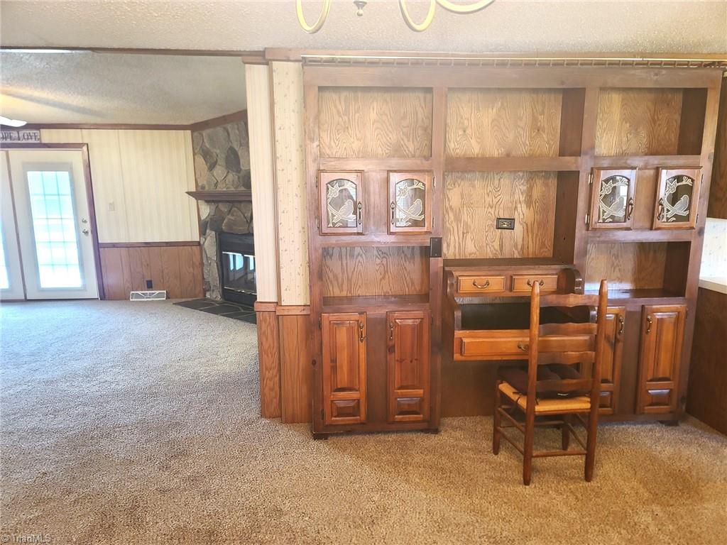 220 Joyner Circle Property Photo 5