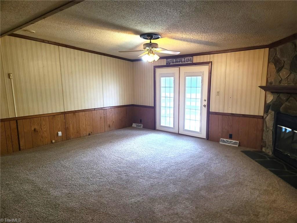 220 Joyner Circle Property Photo 7