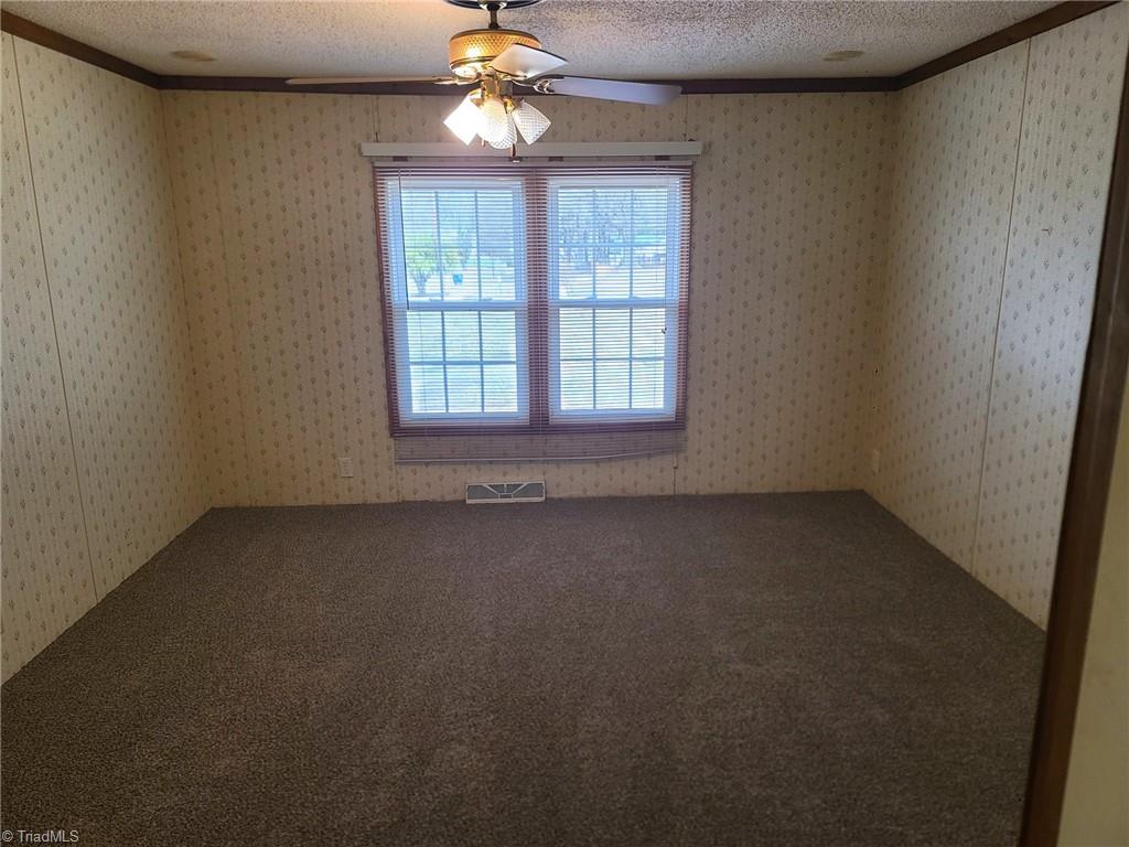 220 Joyner Circle Property Photo 8