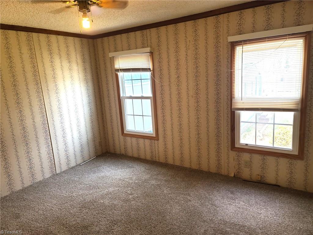 220 Joyner Circle Property Photo 14