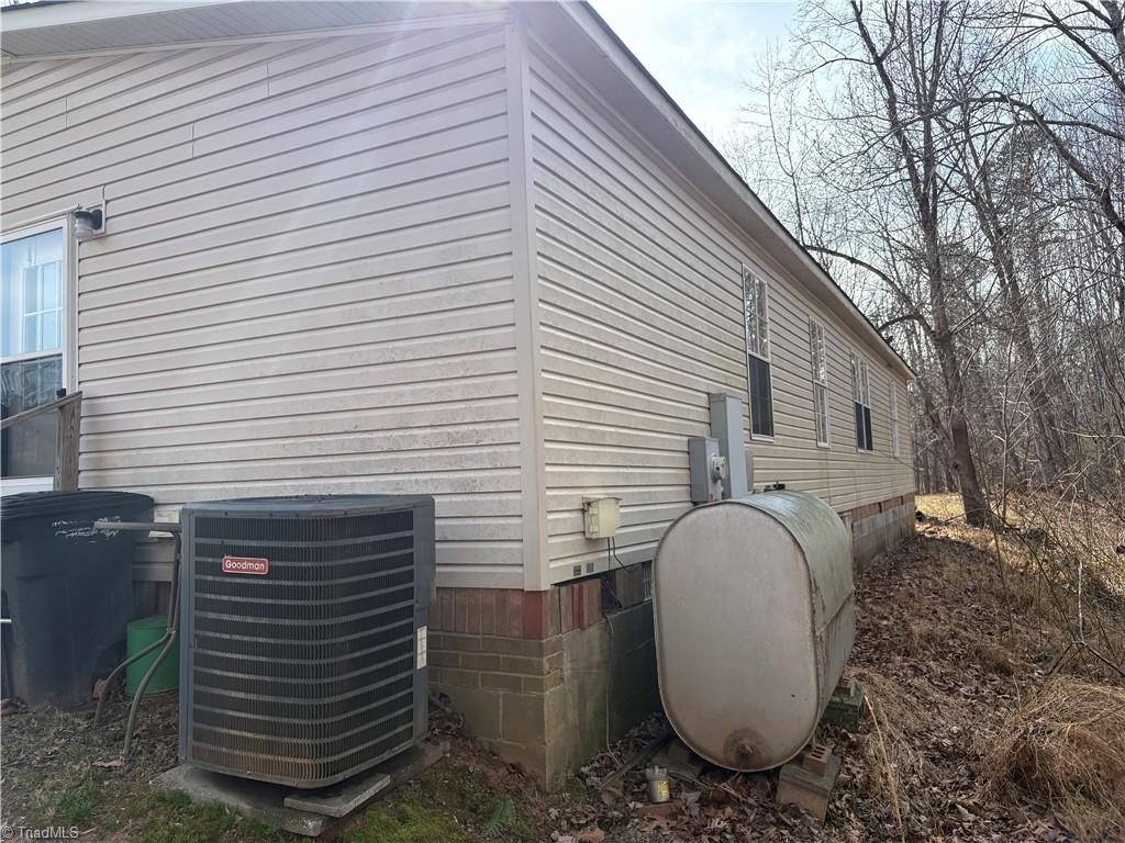 125 Maple Hollow Road Property Photo 4