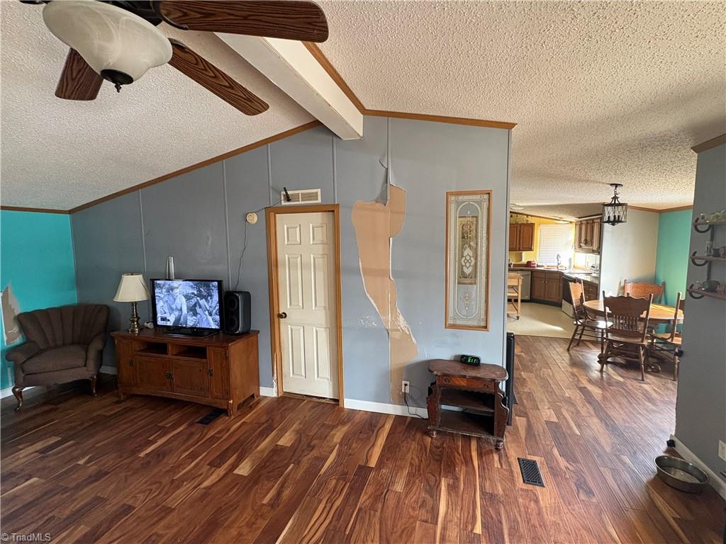 125 Maple Hollow Road Property Photo 6