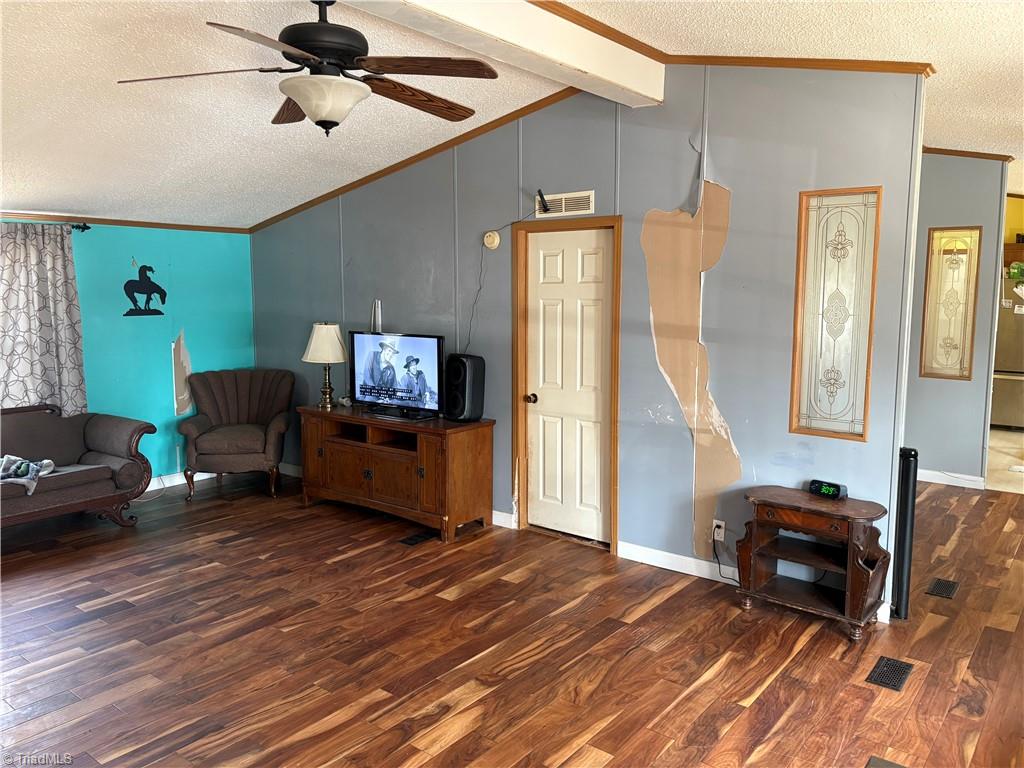 125 Maple Hollow Road Property Photo 8
