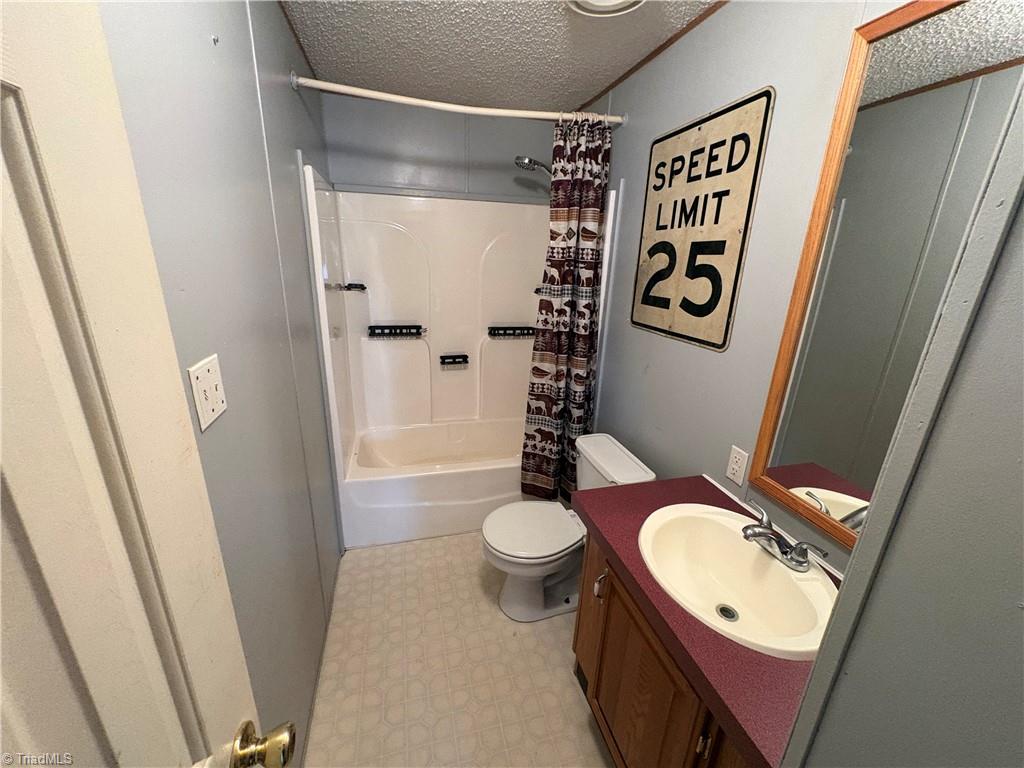 125 Maple Hollow Road Property Photo 12