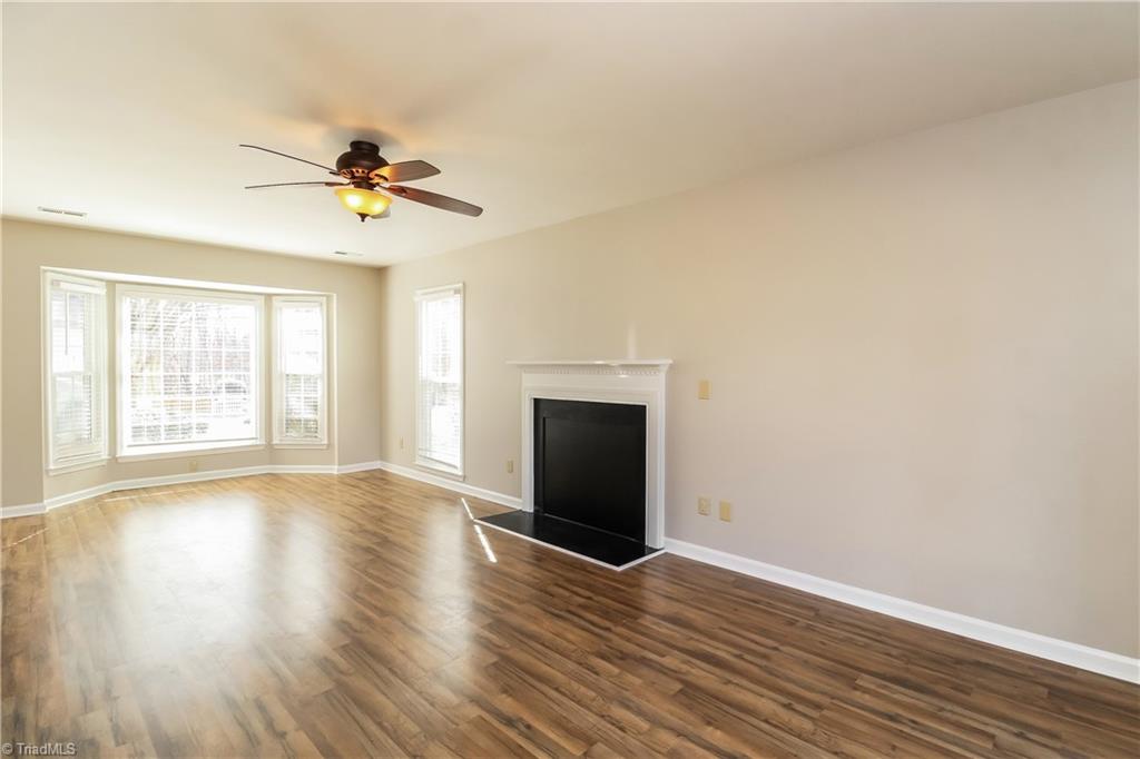 3508 Cardinal Ridge Drive Property Photo 6