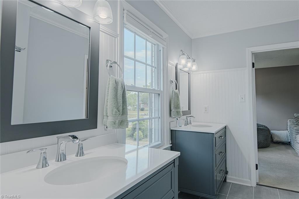 2045 Westover Terrace Property Photo 31