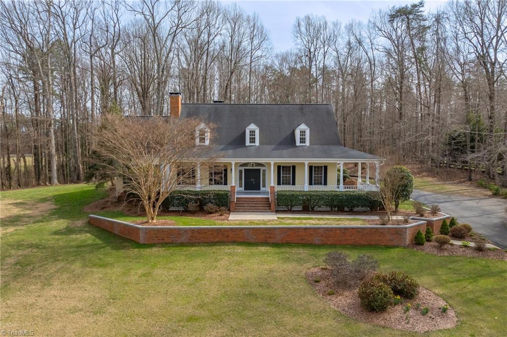 7902 Southerland Drive Property Photo 3