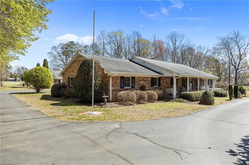 6262 Nc Highway 109 Property Photo 1