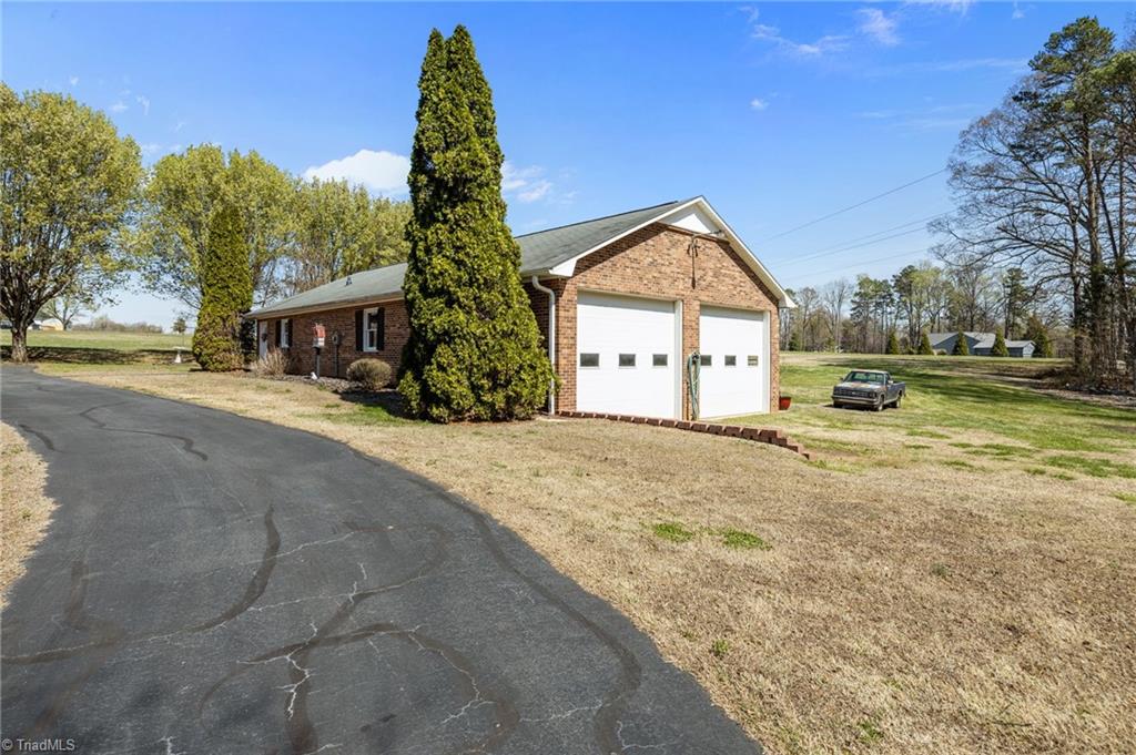 6262 Nc Highway 109 Property Photo 45