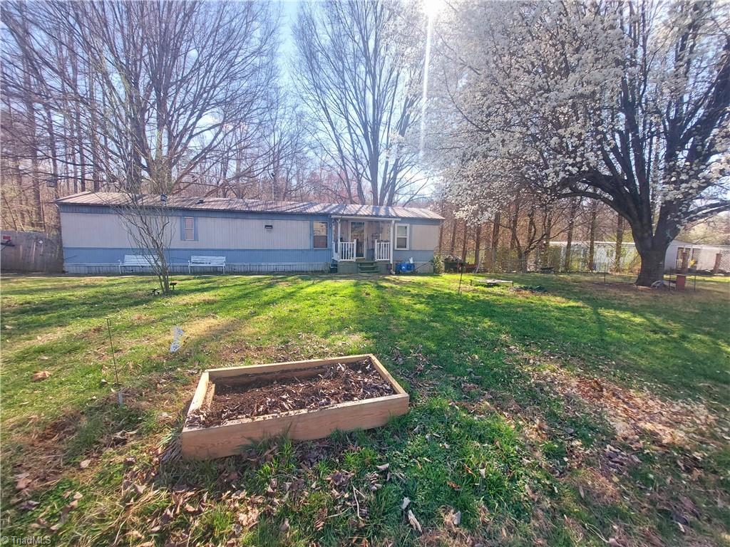 3264 Moores Spring Road Property Photo 1