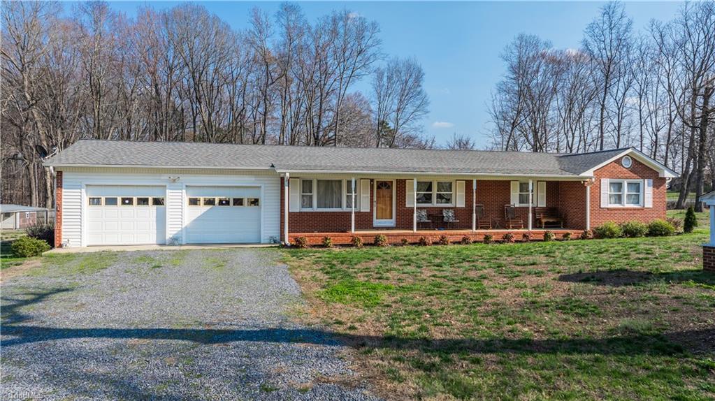 3318 N Nc Highway 49 Property Photo 1