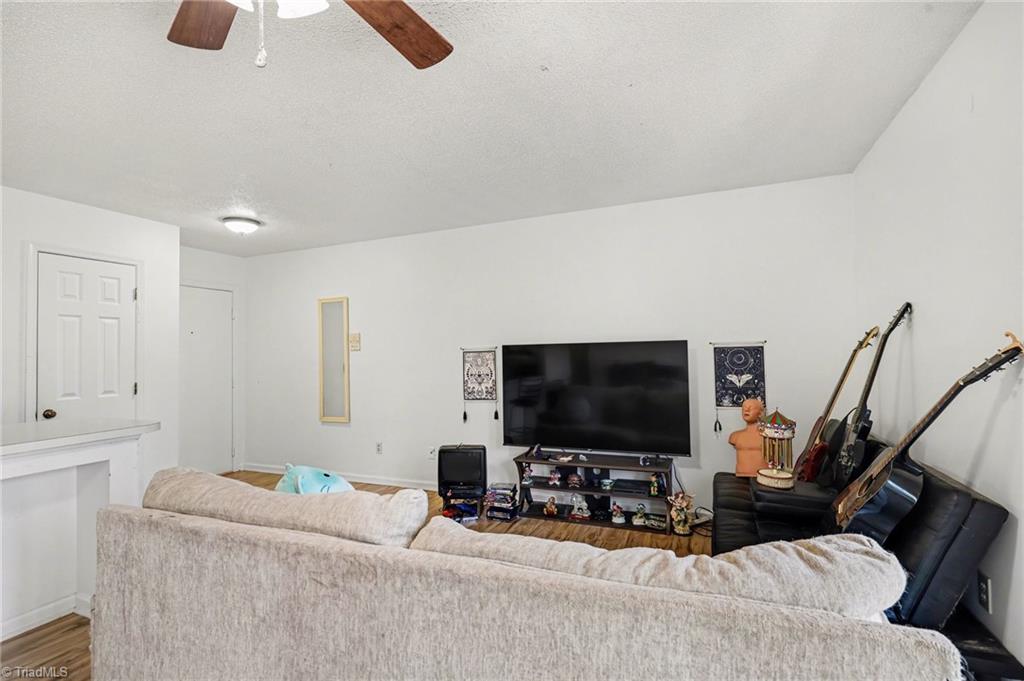 2326 W Vandalia Road # B Property Photo 4