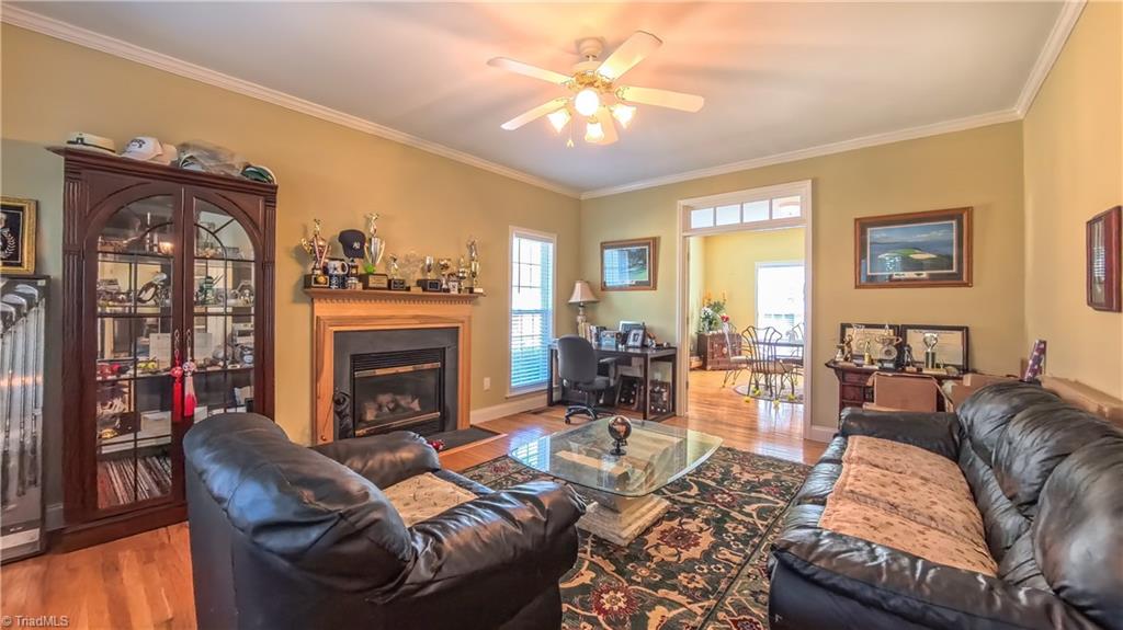 3023 Maple Branch Drive Property Photo 11