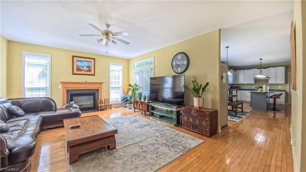 3023 Maple Branch Drive Property Photo 16