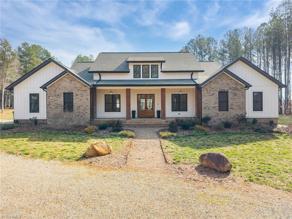 465 Baxx Drive Property Photo 3