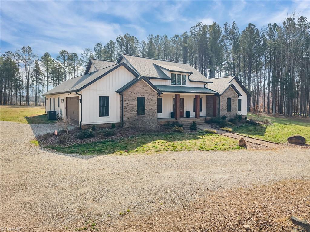 465 Baxx Drive Property Photo 4