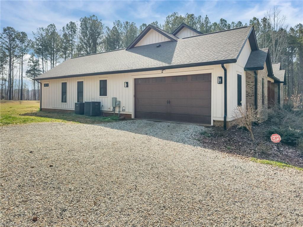 465 Baxx Drive Property Photo 5