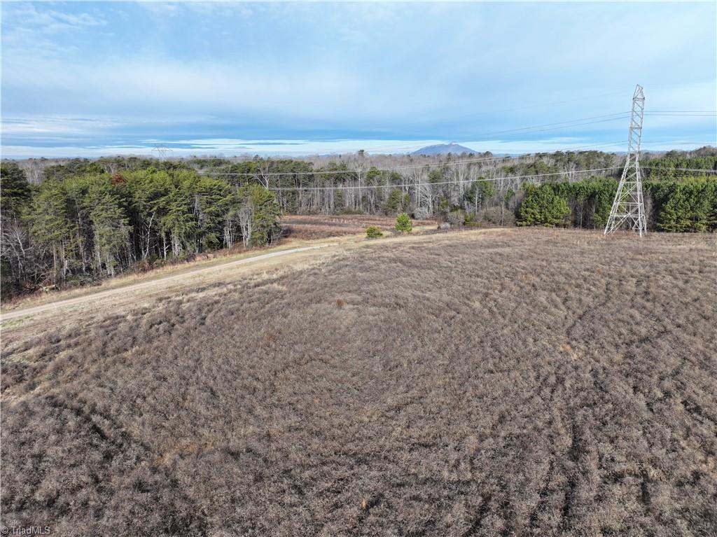 7975 Evans Farm Road Property Photo 5