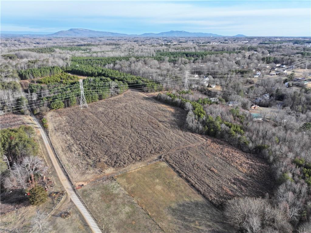 7975 Evans Farm Road Property Photo 7