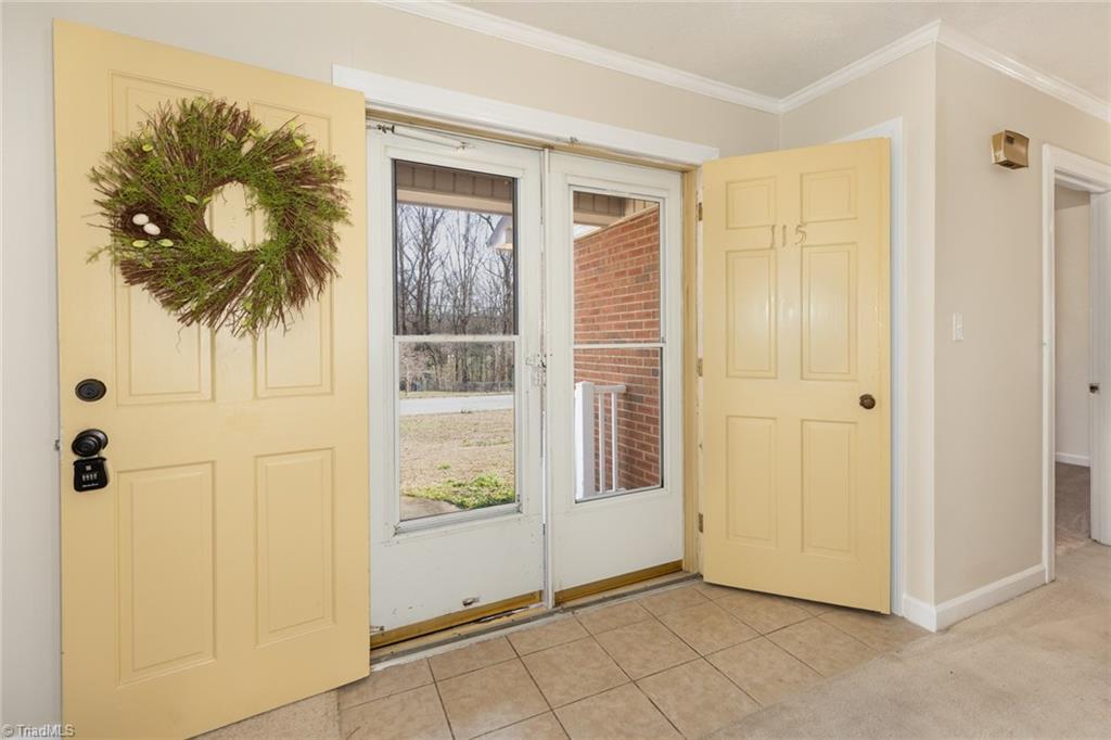 115 Monroe Drive Property Photo 8