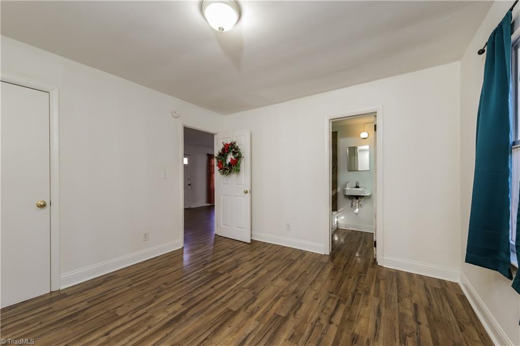 238 Bond Street Property Photo 15