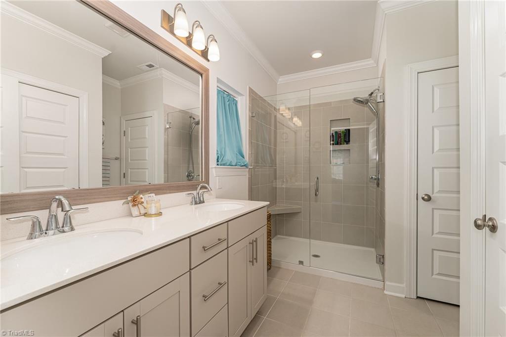 2431 Redwood Hill Run Property Photo 18