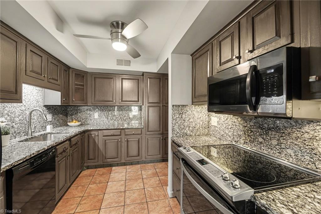2313 Cypress Court Property Photo 10