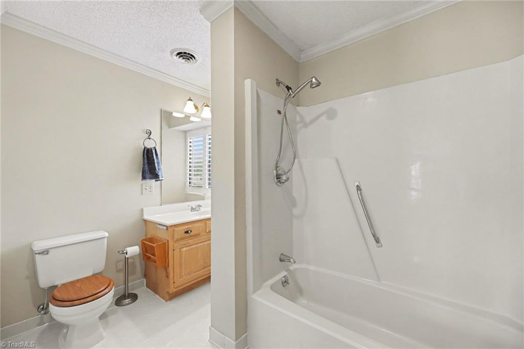 2313 Cypress Court Property Photo 16
