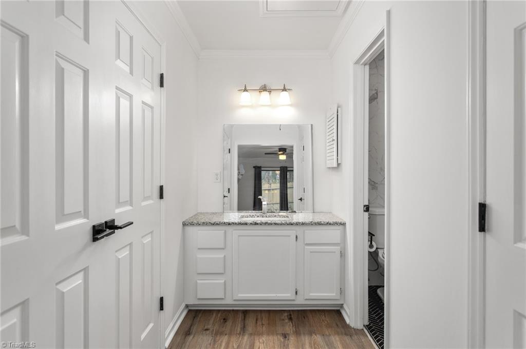 2662 Cottage Place Property Photo 10