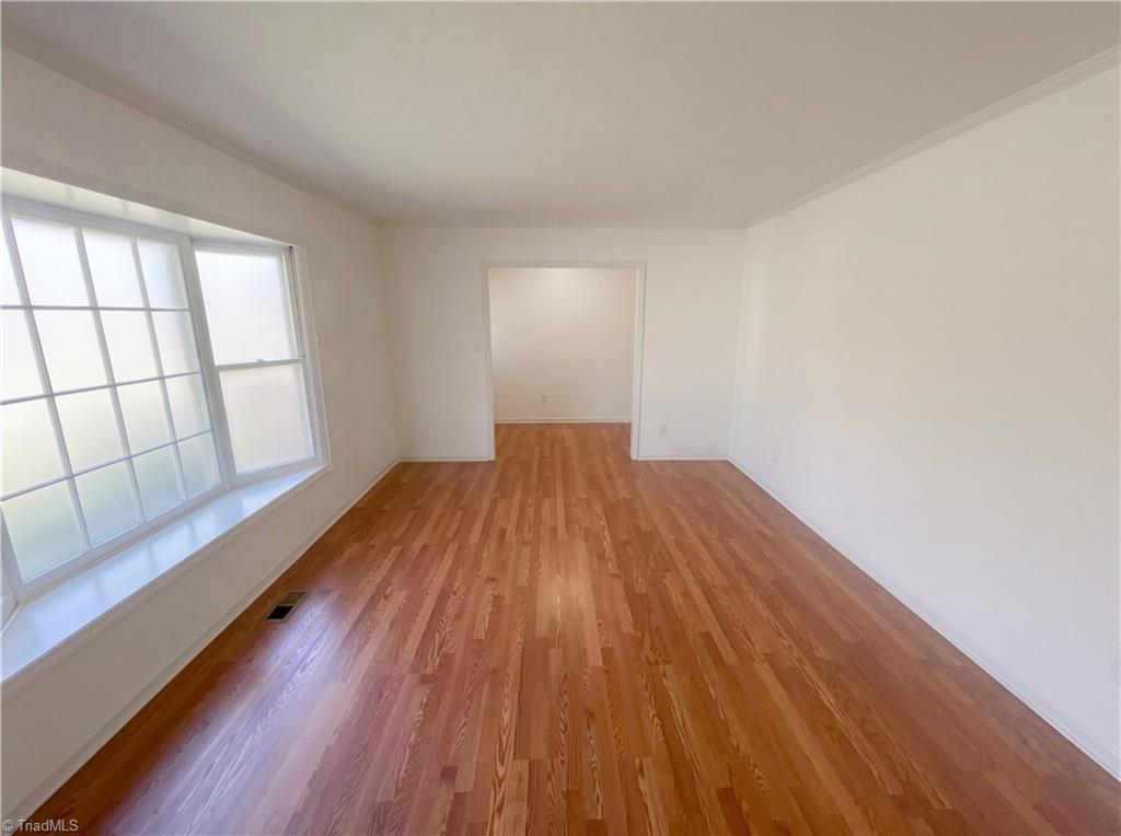 707 Willowmoore Avenue Property Photo 8