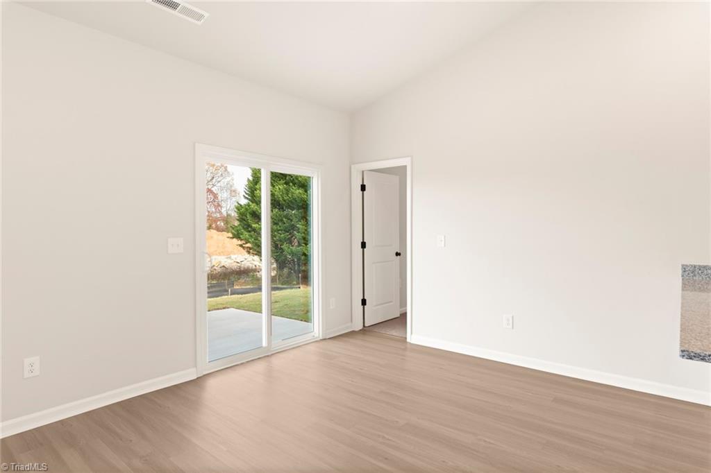 225 Macintosh Drive Property Photo 14