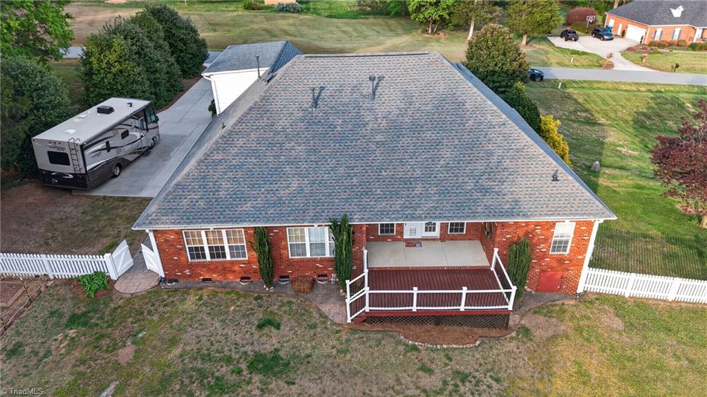 8597 Bayron Drive Property Photo 7