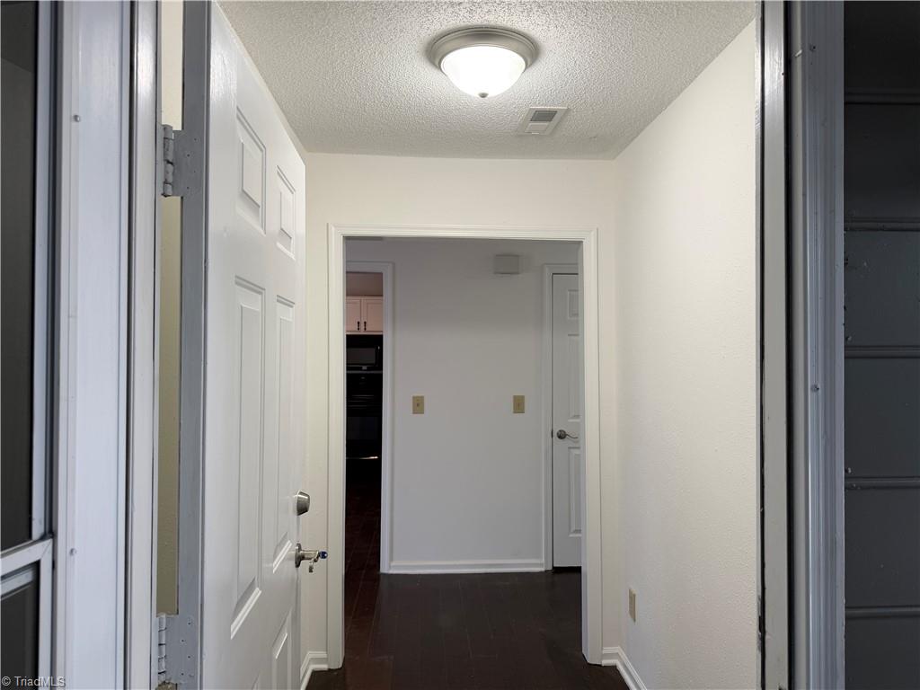 812 Ashebrook Drive # D Property Photo 3