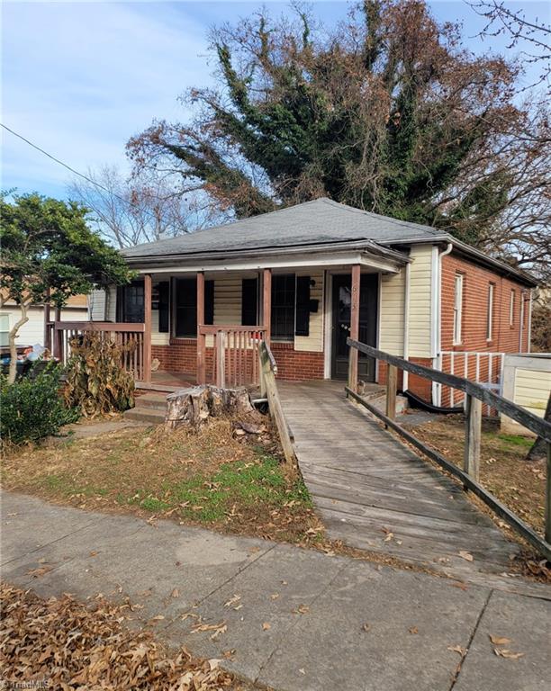 613 N Dunleith Avenue Property Photo 1