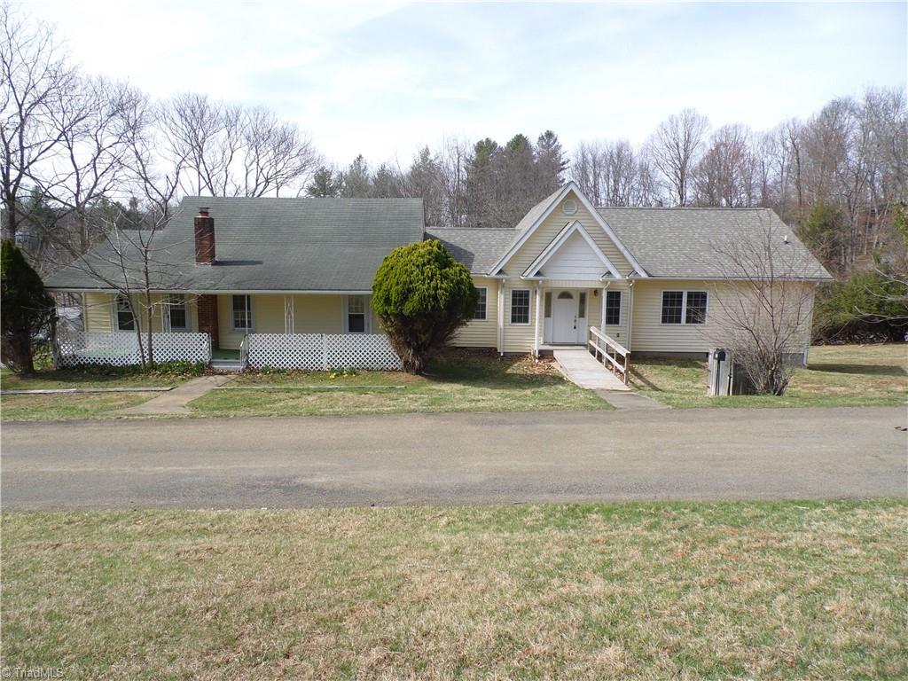 232 Riverview Drive Property Photo 1