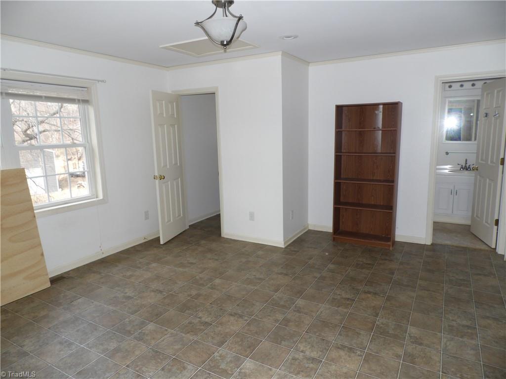 232 Riverview Drive Property Photo 10