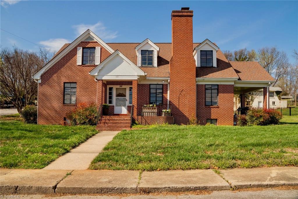 316 D Street Property Photo 1