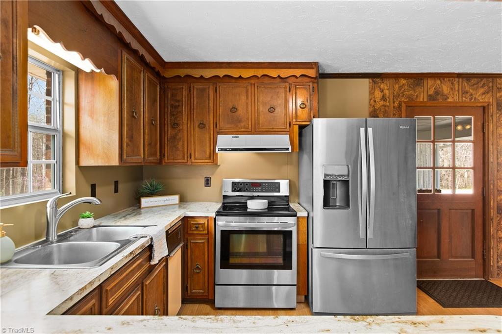 435 Seven Island Road Property Photo 14
