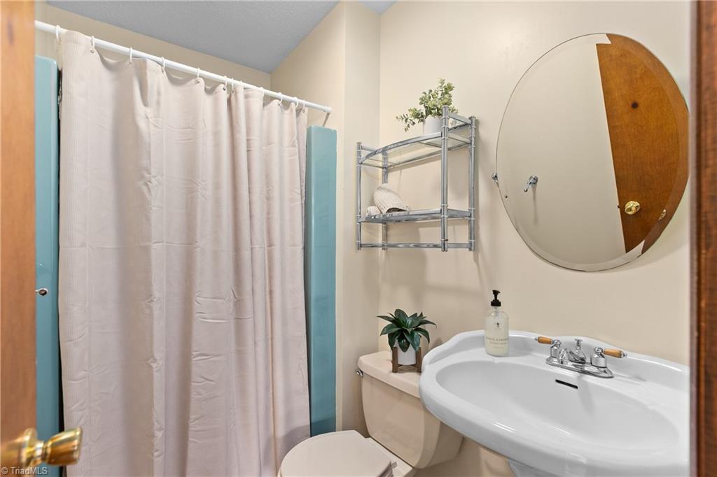 435 Seven Island Road Property Photo 26