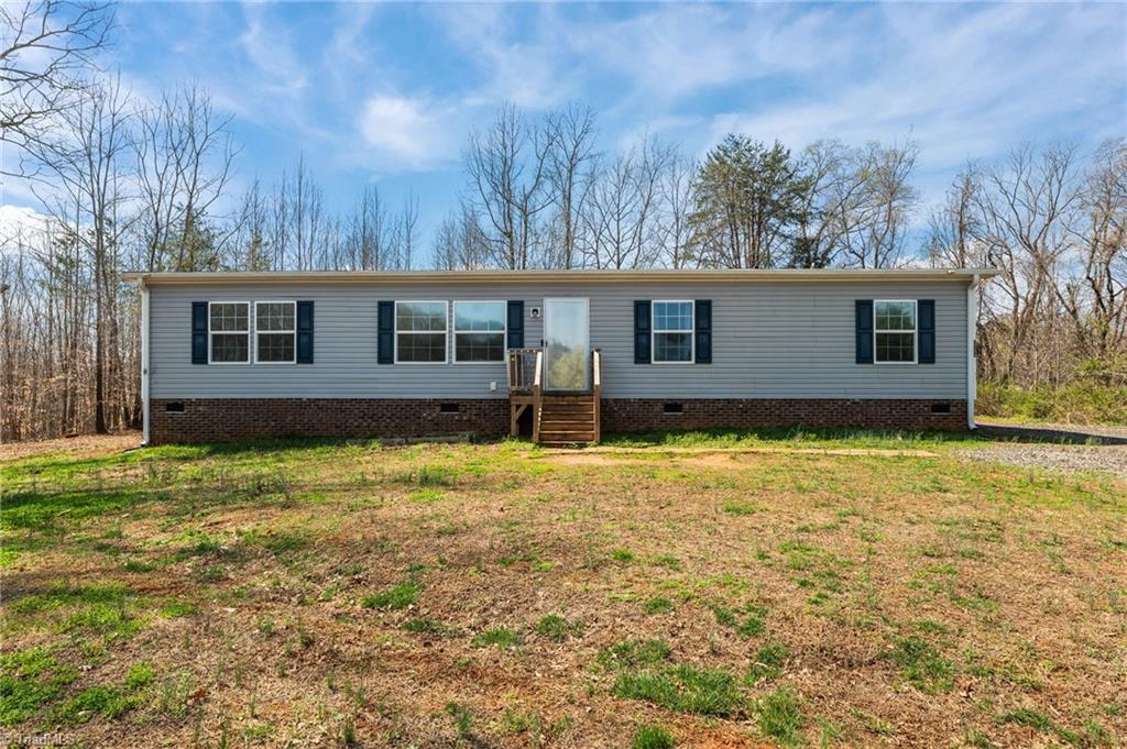 182 Pond View Drive Property Photo 1