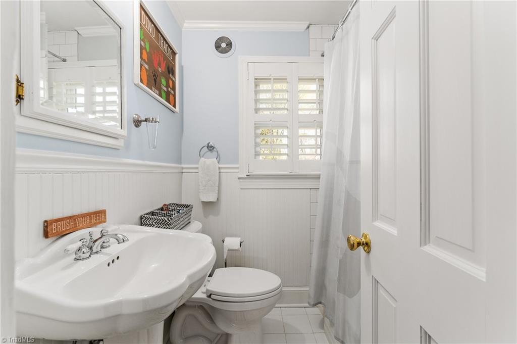 415 Carolina Circle Property Photo 33
