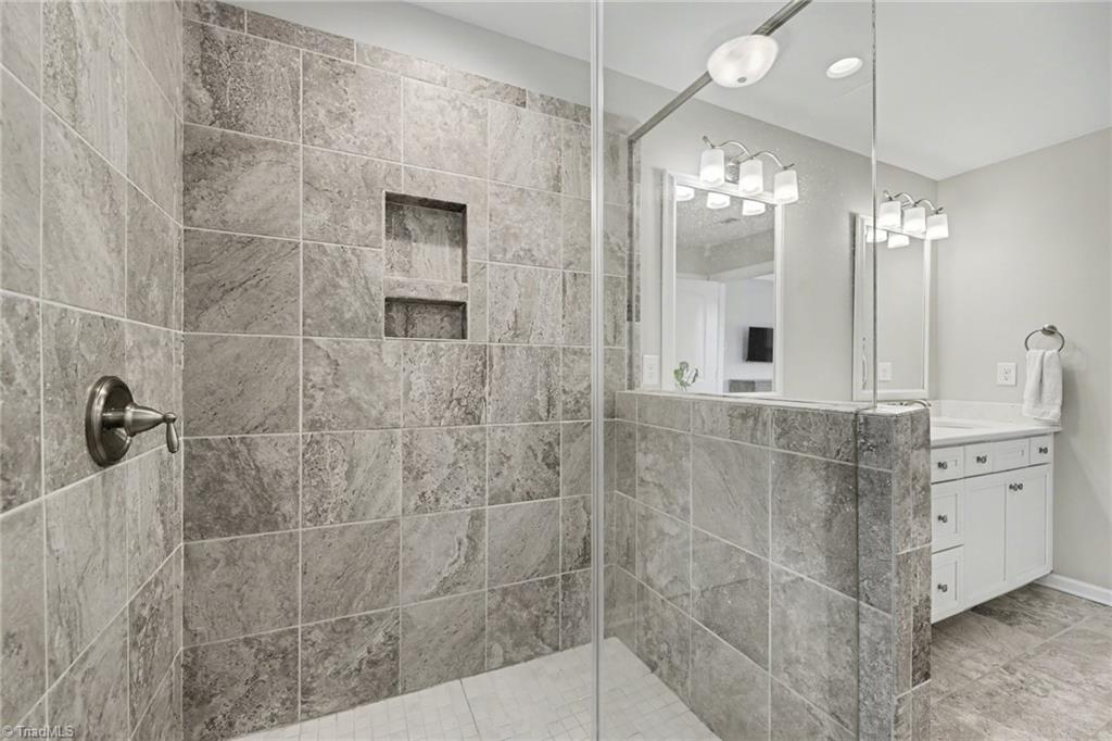 6002 Stone Valley Way Property Photo 18