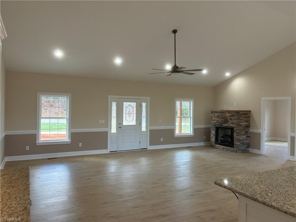 621 W Atkins Street Property Photo 2