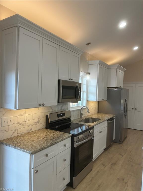 621 W Atkins Street Property Photo 9