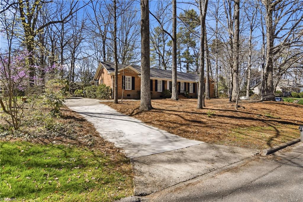 2717 Asbury Terrace Property Photo 3